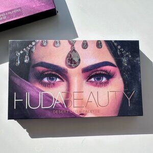 Huda Beauty Desert Dusk eyeshadow Palette